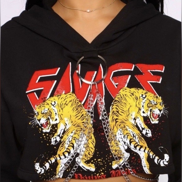 FASHION NOVA CROP TOP - Picture 3 of 6